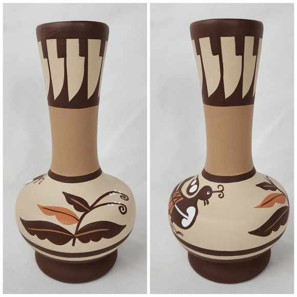 Vintage Hand Painted Vase Southwest Style with Native Inspired Spirit Bird Quail - Picture 3 of 9
